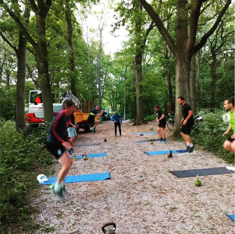 Bootcamp training in de buitenlucht bij Witteman Sport